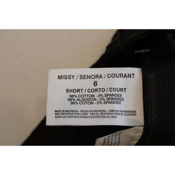 Gloria Vanderbilt “Charlene” Ultra Twill Black Capris Womens Size 6 Short NWT - Picture 13 of 13